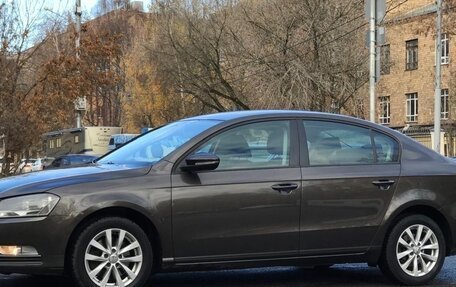 Volkswagen Passat B7, 2012 год, 895 000 рублей, 13 фотография