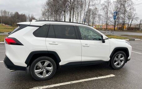 Toyota RAV4, 2020 год, 2 950 000 рублей, 5 фотография
