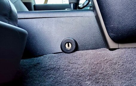 Toyota Land Cruiser 200, 2008 год, 2 700 000 рублей, 34 фотография