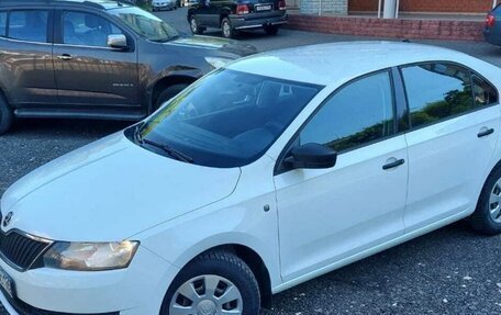 Skoda Rapid I, 2015 год, 715 000 рублей, 3 фотография