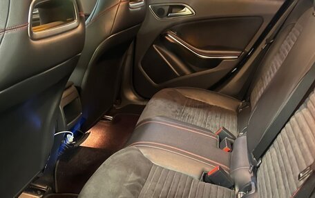 Mercedes-Benz CLA, 2014 год, 1 850 000 рублей, 24 фотография