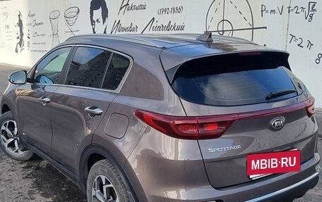 KIA Sportage IV рестайлинг, 2020 год, 2 450 000 рублей, 4 фотография