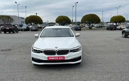 BMW 5 серия, 2019 год, 2 400 000 рублей, 1 фотография