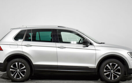 Volkswagen Tiguan II, 2019 год, 2 545 850 рублей, 4 фотография