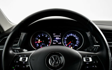 Volkswagen Tiguan II, 2019 год, 2 545 850 рублей, 15 фотография