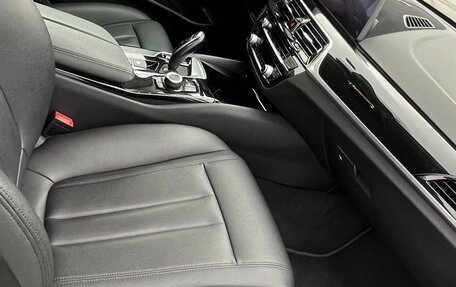 BMW 5 серия, 2019 год, 2 400 000 рублей, 8 фотография