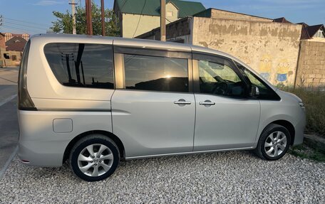 Nissan Serena IV, 2014 год, 1 250 000 рублей, 2 фотография
