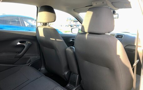 Volkswagen Polo VI (EU Market), 2012 год, 1 299 000 рублей, 24 фотография