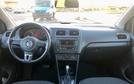 Volkswagen Polo VI (EU Market), 2012 год, 1 299 000 рублей, 33 фотография
