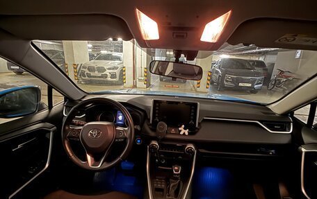 Toyota RAV4, 2019 год, 3 000 000 рублей, 8 фотография