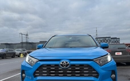 Toyota RAV4, 2019 год, 3 000 000 рублей, 3 фотография