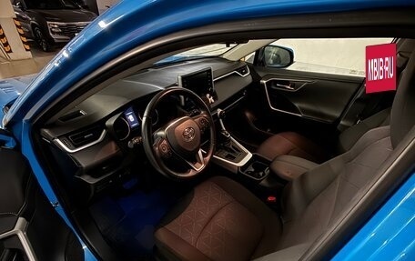 Toyota RAV4, 2019 год, 3 000 000 рублей, 10 фотография