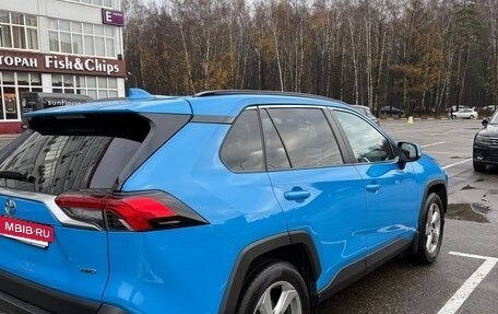 Toyota RAV4, 2019 год, 3 000 000 рублей, 6 фотография