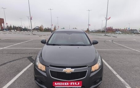 Chevrolet Cruze II, 2011 год, 650 000 рублей, 2 фотография