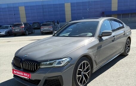 BMW 5 серия, 2020 год, 3 570 000 рублей, 2 фотография