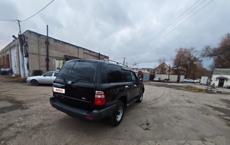 Toyota Land Cruiser 100 рестайлинг 2, 2004 год, 1 599 999 рублей, 3 фотография