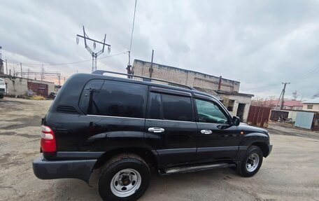 Toyota Land Cruiser 100 рестайлинг 2, 2004 год, 1 599 999 рублей, 10 фотография