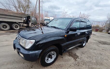 Toyota Land Cruiser 100 рестайлинг 2, 2004 год, 1 599 999 рублей, 13 фотография