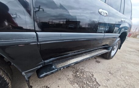 Toyota Land Cruiser 100 рестайлинг 2, 2004 год, 1 599 999 рублей, 16 фотография