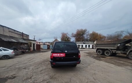 Toyota Land Cruiser 100 рестайлинг 2, 2004 год, 1 599 999 рублей, 4 фотография