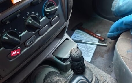 Toyota Land Cruiser 100 рестайлинг 2, 2004 год, 1 599 999 рублей, 23 фотография