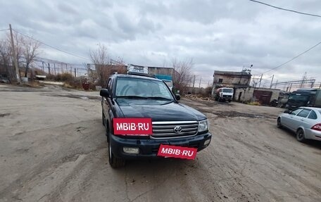 Toyota Land Cruiser 100 рестайлинг 2, 2004 год, 1 599 999 рублей, 19 фотография