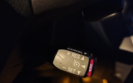 Toyota RAV4, 2012 год, 1 200 000 рублей, 16 фотография