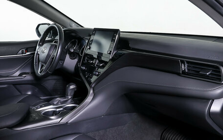 Toyota Camry, 2021 год, 2 990 000 рублей, 11 фотография