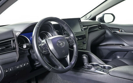 Toyota Camry, 2021 год, 2 990 000 рублей, 14 фотография