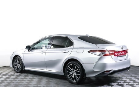 Toyota Camry, 2021 год, 2 990 000 рублей, 7 фотография