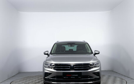 Volkswagen Tiguan II, 2021 год, 3 540 000 рублей, 2 фотография