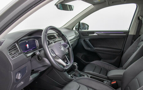 Volkswagen Tiguan II, 2021 год, 3 540 000 рублей, 10 фотография