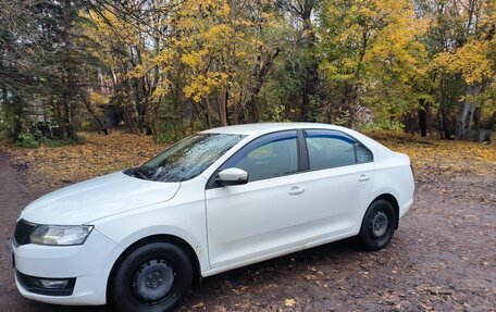 Skoda Rapid I, 2018 год, 1 050 000 рублей, 2 фотография