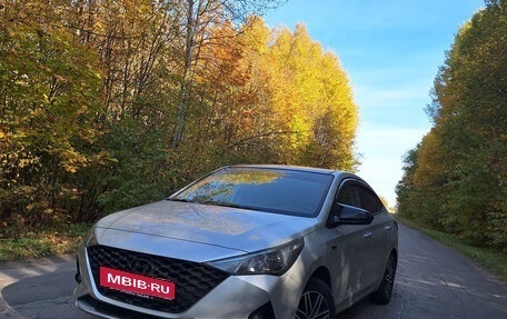 Hyundai Solaris II рестайлинг, 2021 год, 1 410 000 рублей, 1 фотография