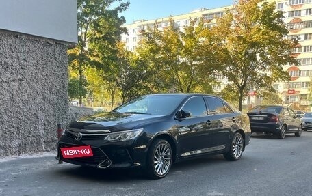 Toyota Camry, 2015 год, 1 950 000 рублей, 4 фотография