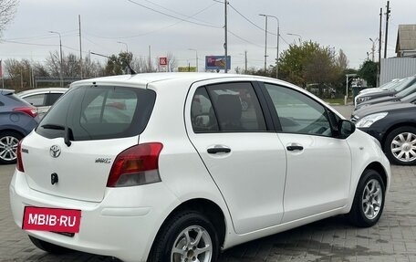 Toyota Yaris III рестайлинг, 2009 год, 579 900 рублей, 6 фотография