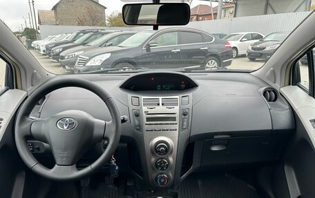 Toyota Yaris III рестайлинг, 2009 год, 579 900 рублей, 9 фотография