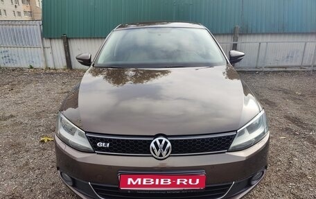 Volkswagen Jetta VI, 2012 год, 1 050 000 рублей, 1 фотография