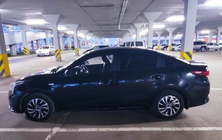 KIA Rio IV, 2021 год, 1 450 000 рублей, 2 фотография