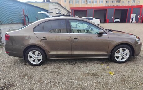 Volkswagen Jetta VI, 2012 год, 1 050 000 рублей, 4 фотография