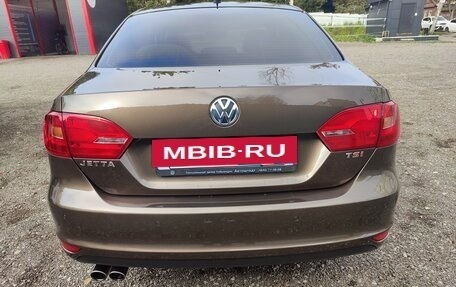 Volkswagen Jetta VI, 2012 год, 1 050 000 рублей, 6 фотография