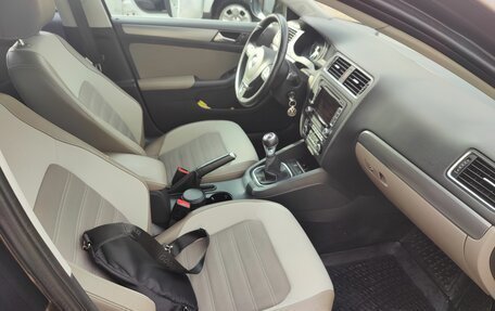 Volkswagen Jetta VI, 2012 год, 1 050 000 рублей, 11 фотография