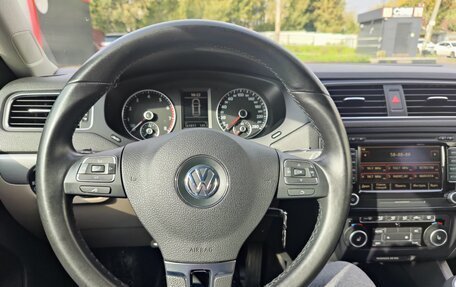 Volkswagen Jetta VI, 2012 год, 1 050 000 рублей, 8 фотография