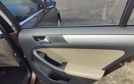 Volkswagen Jetta VI, 2012 год, 1 050 000 рублей, 14 фотография