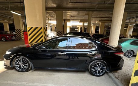 Toyota Camry, 2021 год, 4 000 000 рублей, 13 фотография