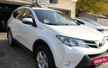 Toyota RAV4, 2013 год, 2 500 000 рублей, 3 фотография