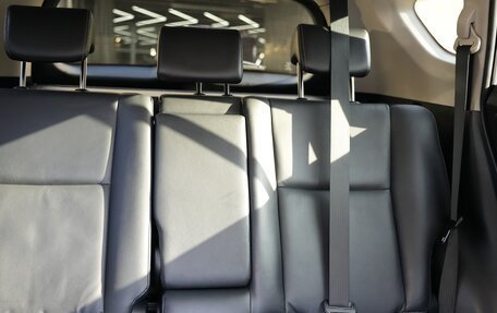 Toyota RAV4, 2013 год, 2 500 000 рублей, 34 фотография