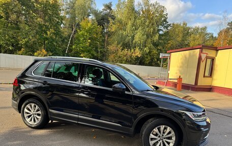 Volkswagen Tiguan II, 2020 год, 2 650 000 рублей, 4 фотография