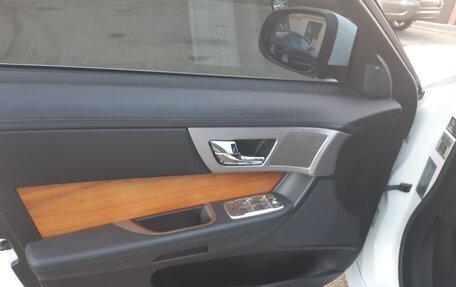 Jaguar XF I рестайлинг, 2010 год, 1 200 000 рублей, 13 фотография