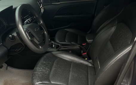 Hyundai Avante, 2018 год, 1 850 000 рублей, 30 фотография